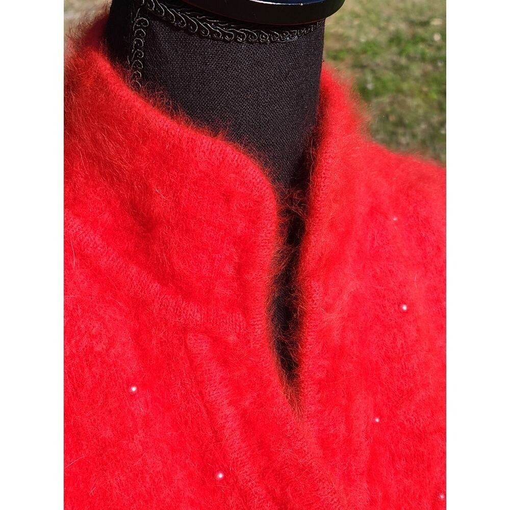 ANGORA Vintage RED SWEATER Excellent Soft  Beaded MEDIUM 38 Puff Sleeve Pullover